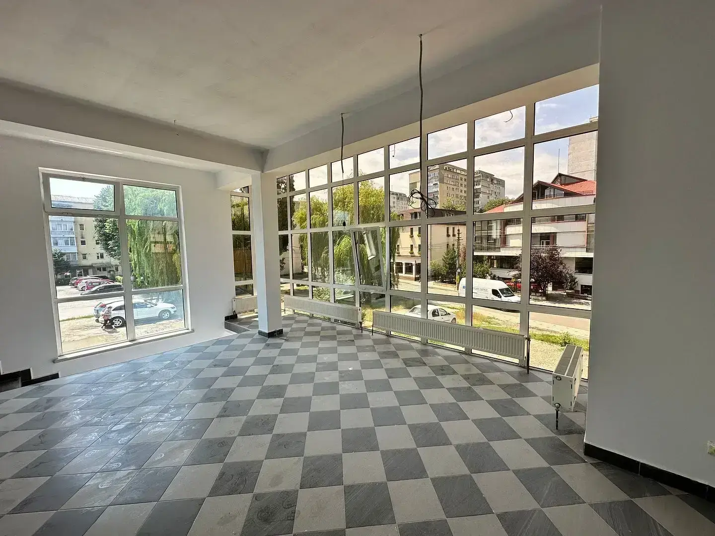spatiu-comercial-de-inchiriat-strada-alecu-russo-bacau-11