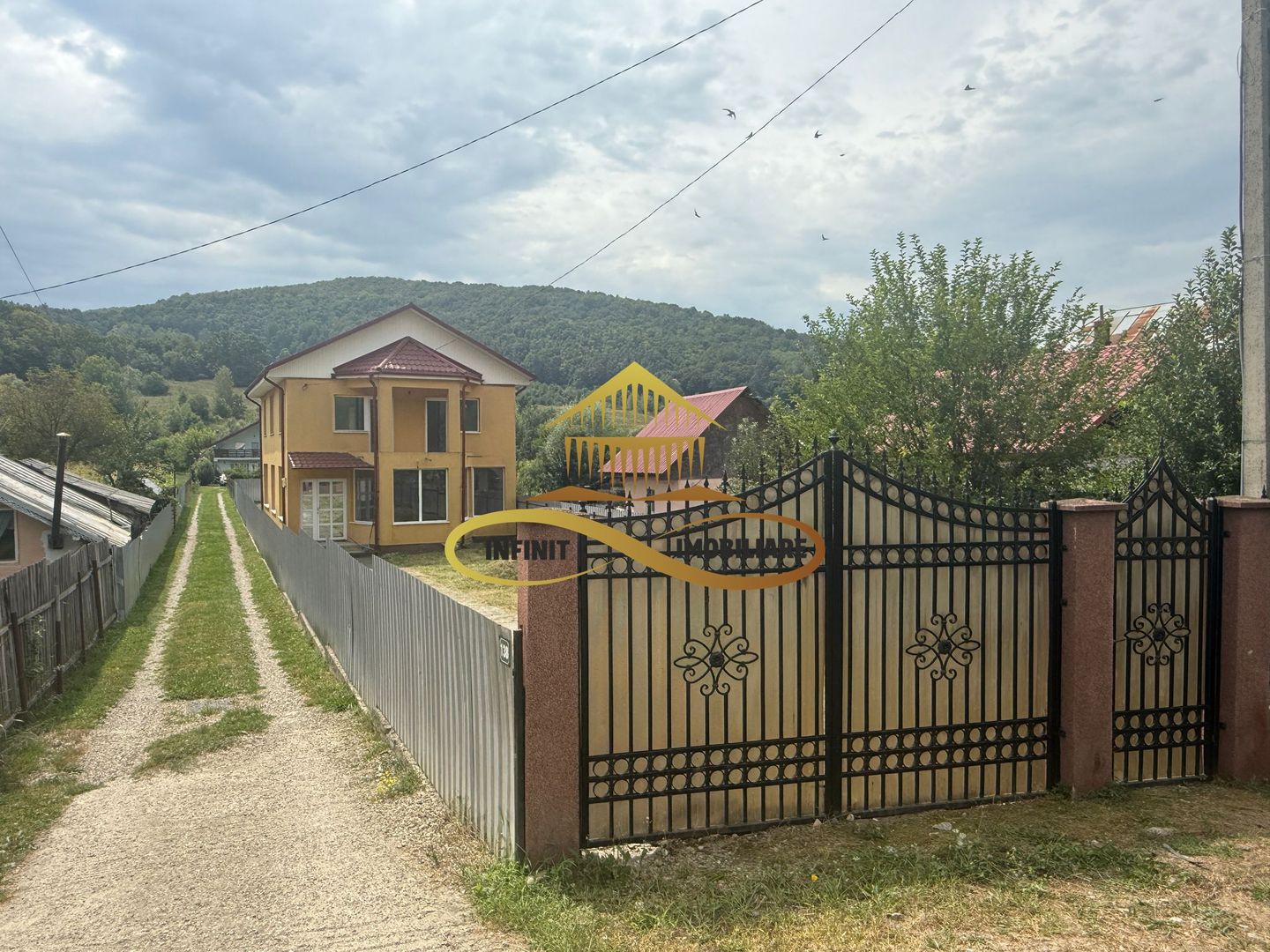 Casa de vanzare in Bacau Luncani - Featured Image 1