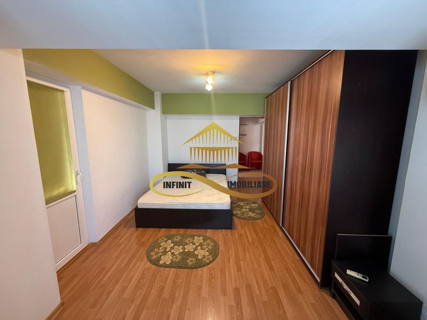 **De închiriat – Apartament 2 camere, decomandat, central** - Featured Image 1