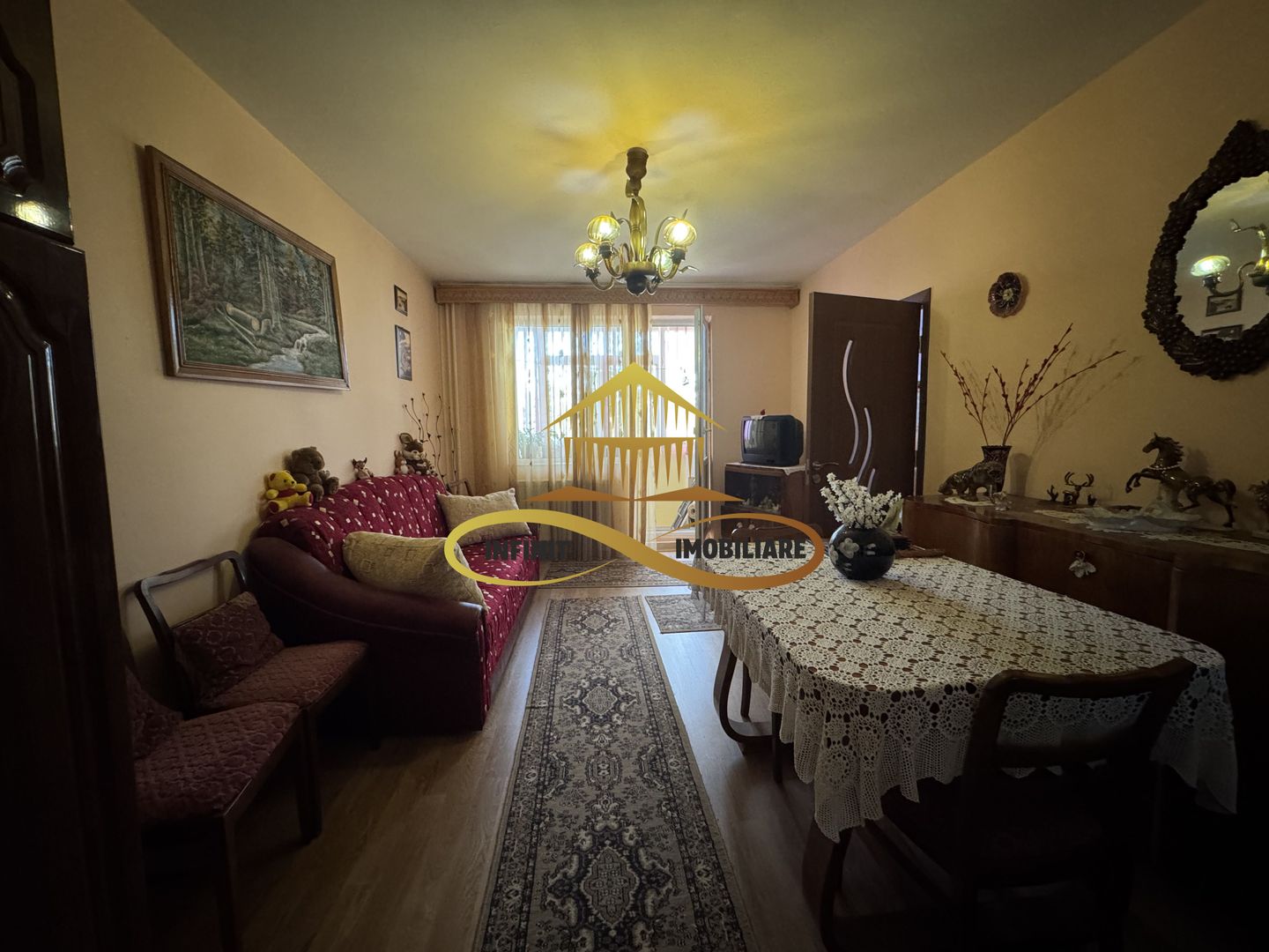 Apartament cu 2 camere cu balcon etaj 3 din 4 – de vanzare - Featured Image 1