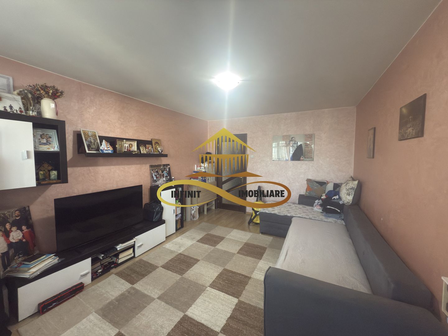 Apartament cu 2 camere de vanzare in Bacau - Featured Image 1