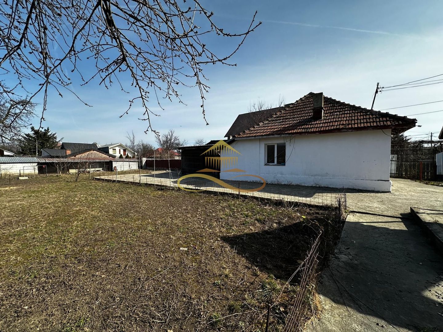 Casa batraneasca cu 800 mp teren de vanzare in Tache / Bacau - Featured Image 1