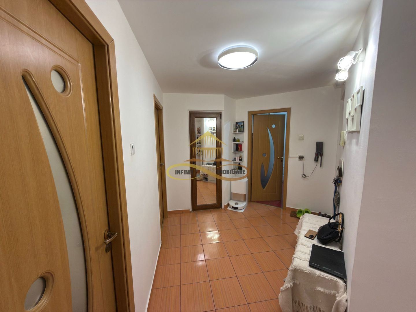 Apartament 2 camere renovat mobilat de vanzare in Bacau – Gallery Image 10 Apartament 2 camere renovat mobilat de vanzare in Bacau - Gallery Image 10