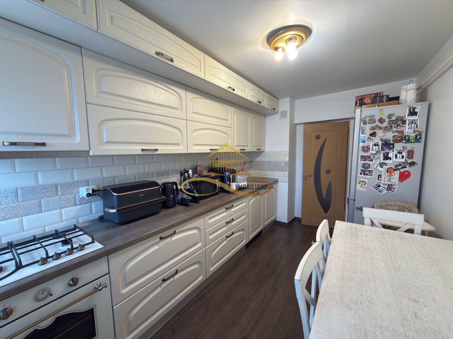 Apartament 2 camere renovat mobilat de vanzare in Bacau – Gallery Image 11 Apartament 2 camere renovat mobilat de vanzare in Bacau - Gallery Image 11